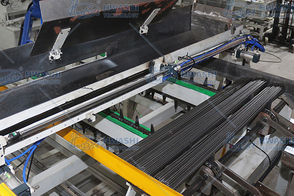 Macchina di saldatura automatica avanzata per scaffalature di piattaforme 3