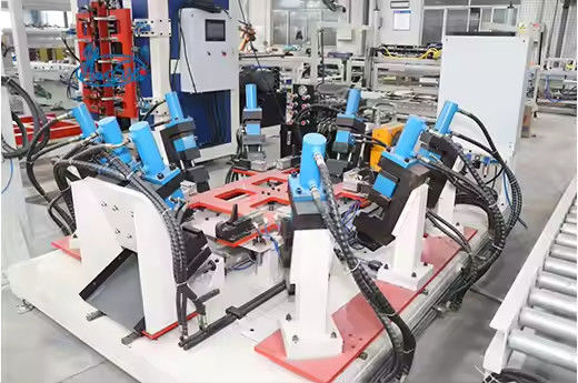 Hwashi IBC Cage Frame Automatic Welding Machine Linea di produzione Mesh Scarico Meccanico Arm Base Frame Welding Machine